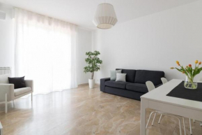 Italianflat - Via Adami, 3 Bedroom Flat, FREE PARKING